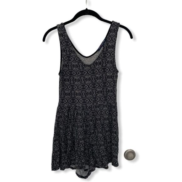 One Clothing Los Angeles SZ S black and white romper - Picture 1 of 3